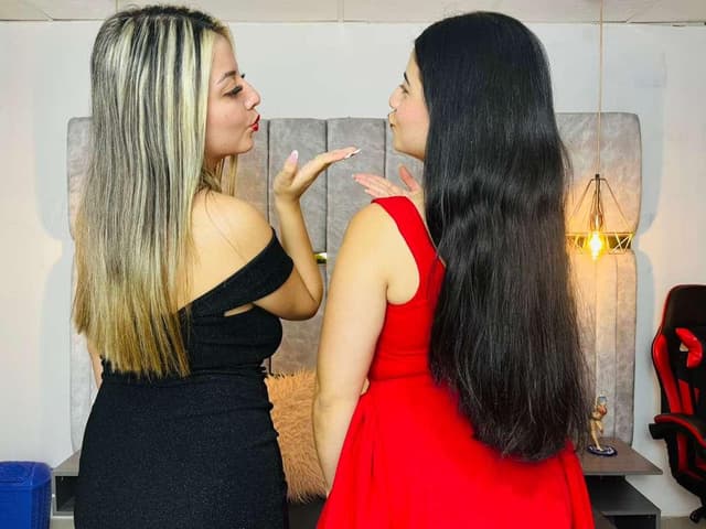 WebCAM of SaraAndSofia