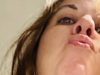 WebCAM of LaneyJaney
