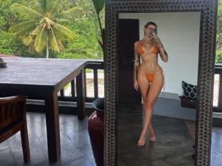 UKRaunchyRobyn WebCAM 