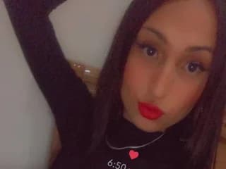 WebCAM of camy_doll